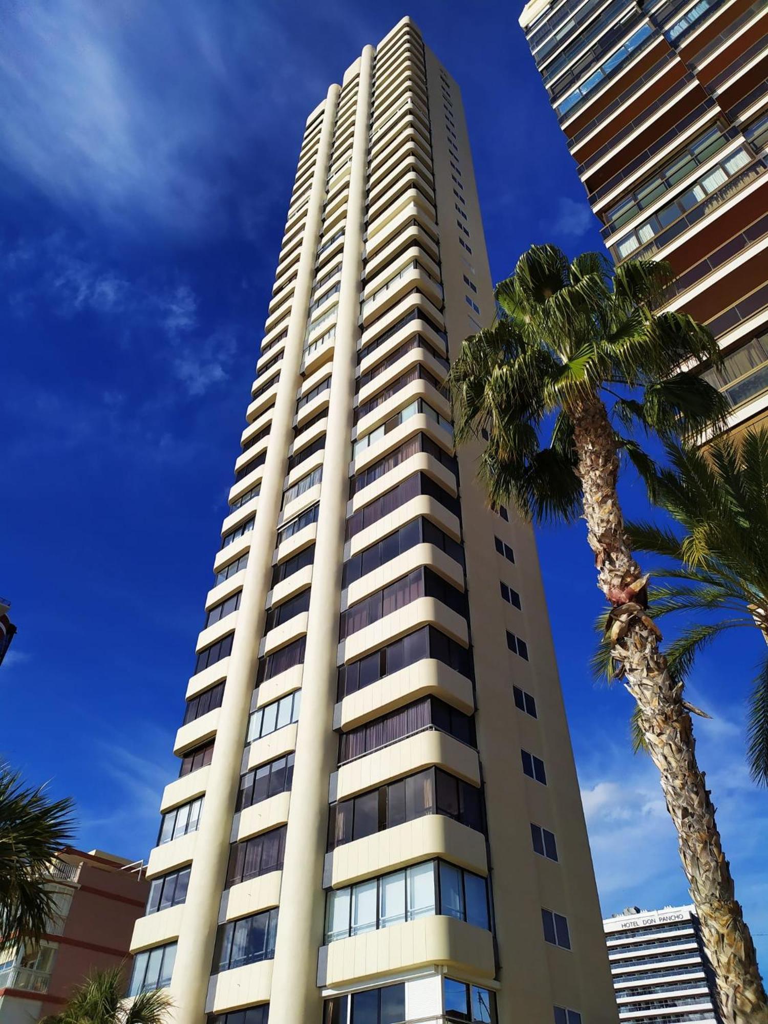 Luminoso Apartamento En Primera Linea De Playa Benidorm Exterior photo